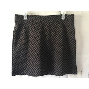 Athleta houndstooth athletic skirt brown black M